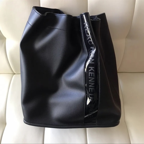 Backpack - Picture 9 of 9